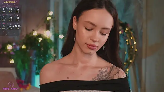 Snapshot of Meow_Nancy chatting on January 18, 5:10 am Meow Nancy online show from January 18, 5:10 am