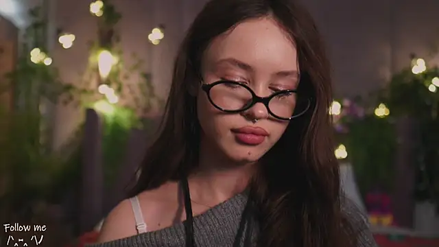 Snapshot of Meow_Nancy chatting on February 5, 9:46 am Meow Nancy online show from February 5, 9:46 am