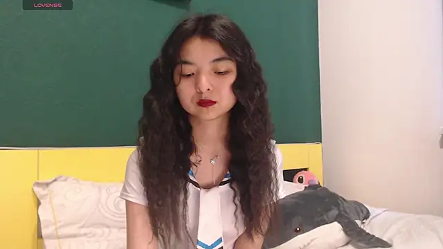 Snapshot of Shy_Kira chatting on May 29, 8:45 am Shy Kira online show from May 29, 8:45 am