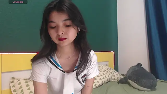 Snapshot of Shy_Kira chatting on June 18, 8:47 am Shy Kira online show from June 18, 8:47 am