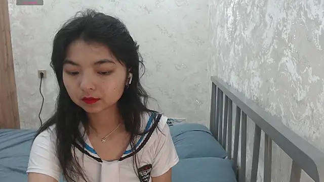 Snapshot of Shy_Kira chatting on July 6, 8:55 am Shy Kira online show from July 6, 8:55 am