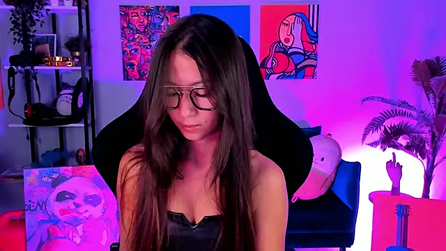 Snapshot of LanaBaker chatting on October 8, 3:04 am LanaBaker online show from October 8, 3:04 am