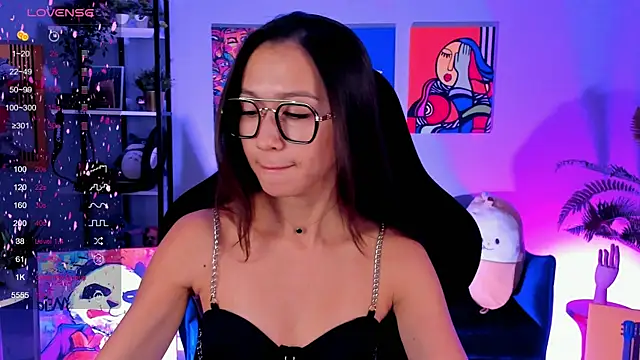 Snapshot of LanaBaker chatting on October 31, 2:56 am LanaBaker online show from October 31, 2:56 am