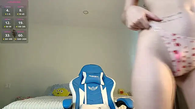 Snapshot of Naomi_52 chatting on March 23, 3:54 am Naomi 52 online show from March 23, 3:54 am