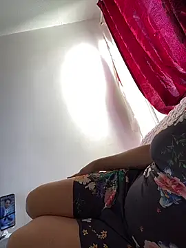 HEliza online show from April 29, 12:31 pm