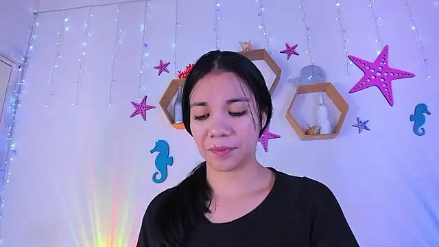 Emiily Parkerr online show from January 17, 3:00 am