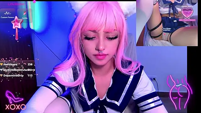 Snapshot of HollyDominic chatting on December 20, 3:10 pm HollyDominic online show from December 20, 3:10 pm
