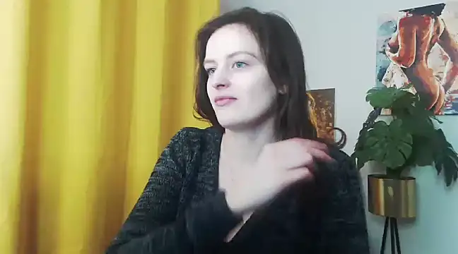 Snapshot of juicyNadine chatting on December 9, 6:23 am juicyNadine online show from December 9, 6:23 am