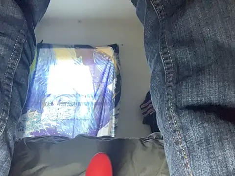 pantslesstraveler plt online show from September 25, 9:40 pm