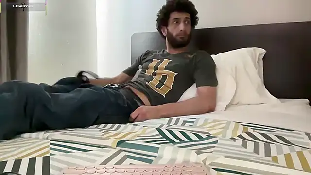 pantslesstraveler plt online show from September 28, 4:45 pm