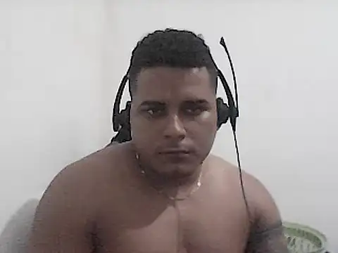 SaucyAffair0 online show from January 5, 4:59 pm