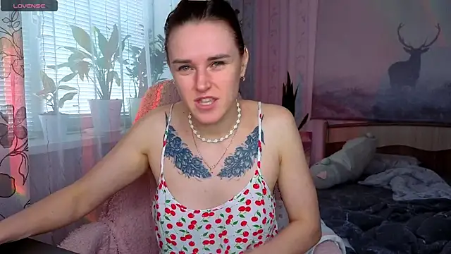 Bella  Swoon online show from May 16, 4:20 am