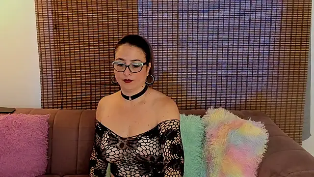 ariana cross online show from April 26, 1:09 pm
