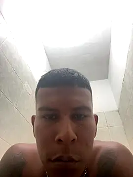 Snapshot of 8Evere_Martn chatting on November 25, 12:32 am 8Evere Martn online show from November 25, 12:32 am