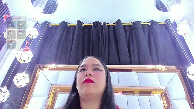 RileySweett online show from April 1, 11:55 am