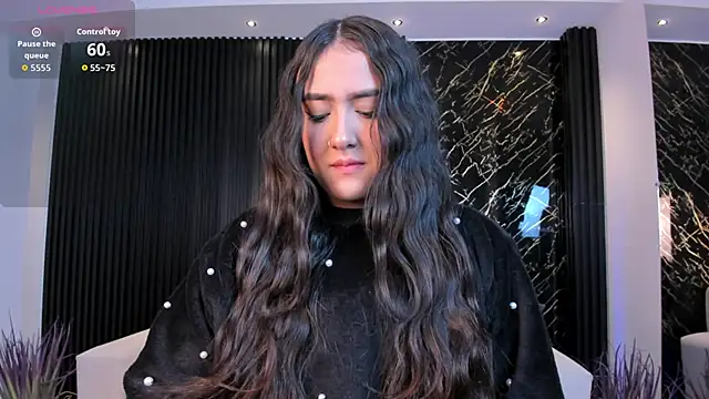 paulina sweett  online show from January 7, 10:40 am