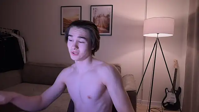 Snapshot of MarkusDean chatting on January 16, 5:00 am MarkusDean online show from January 16, 5:00 am