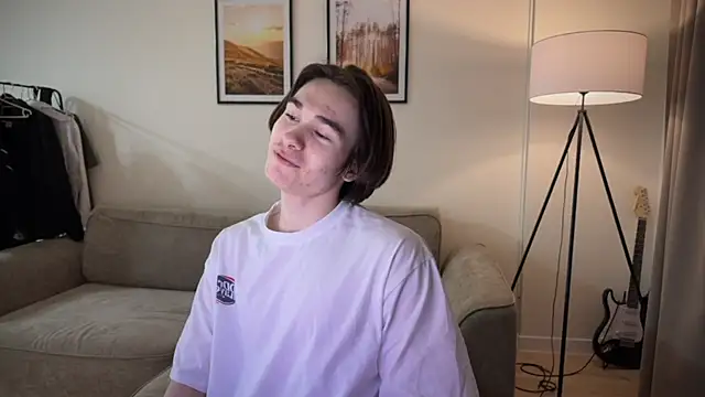 Snapshot of MarkusDean chatting on January 18, 2:23 pm MarkusDean online show from January 18, 2:23 pm