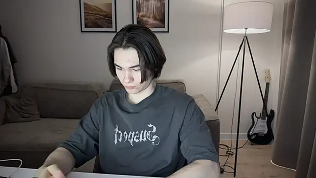 Snapshot of MarkusDean chatting on January 28, 7:32 am MarkusDean online show from January 28, 7:32 am