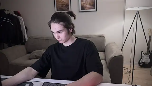 Snapshot of MarkusDean chatting on January 29, 10:32 pm MarkusDean online show from January 29, 10:32 pm