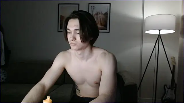 Snapshot of MarkusDean chatting on February 2, 6:20 pm MarkusDean online show from February 2, 6:20 pm