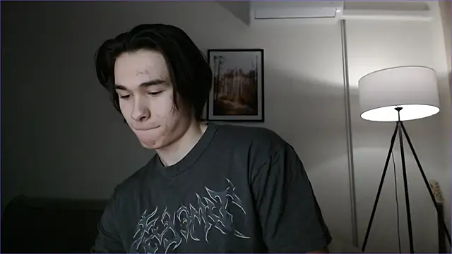 Snapshot of MarkusDean chatting on February 3, 4:25 am MarkusDean online show from February 3, 4:25 am