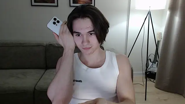 Snapshot of MarkusDean chatting on February 10, 4:04 pm MarkusDean online show from February 10, 4:04 pm