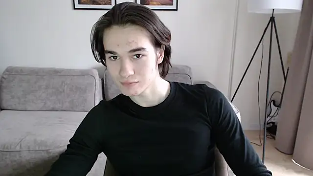 Snapshot of MarkusDean chatting on February 11, 8:58 am MarkusDean online show from February 11, 8:58 am