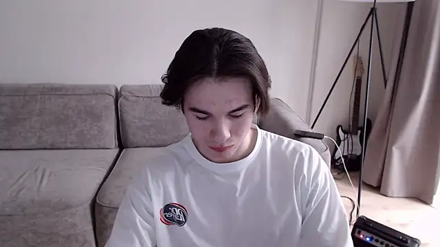 Snapshot of MarkusDean chatting on February 14, 9:45 am MarkusDean online show from February 14, 9:45 am