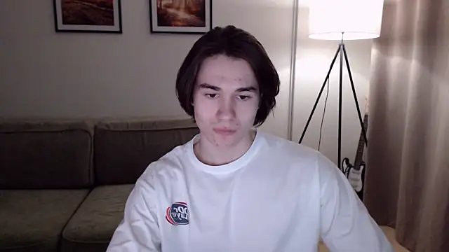 Snapshot of MarkusDean chatting on February 21, 3:21 pm MarkusDean online show from February 21, 3:21 pm