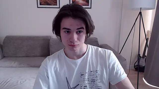 Snapshot of MarkusDean chatting on February 25, 10:26 am MarkusDean online show from February 25, 10:26 am