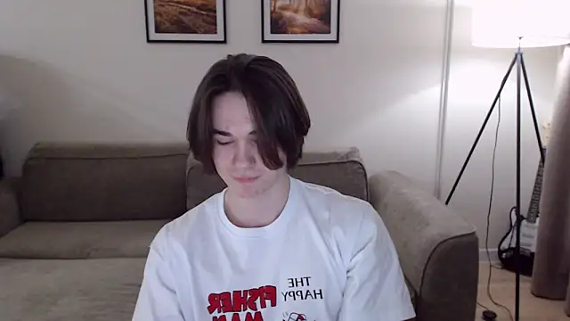 Snapshot of MarkusDean chatting on March 1, 1:11 am MarkusDean online show from March 1, 1:11 am