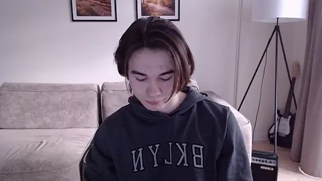 Snapshot of MarkusDean chatting on March 6, 11:58 am MarkusDean online show from March 6, 11:58 am