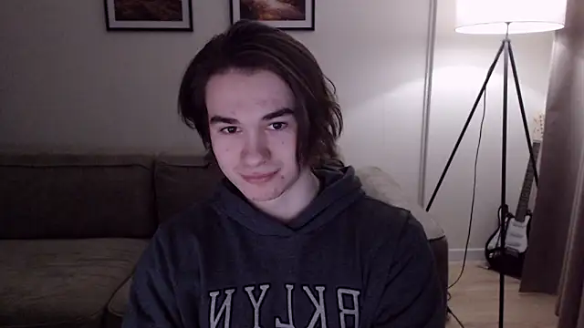 Snapshot of MarkusDean chatting on March 7, 4:22 pm MarkusDean online show from March 7, 4:22 pm