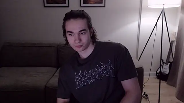 Snapshot of MarkusDean chatting on March 7, 7:27 pm MarkusDean online show from March 7, 7:27 pm