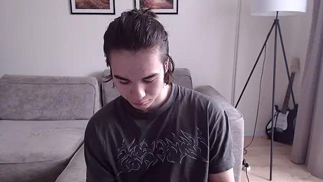 Snapshot of MarkusDean chatting on March 8, 6:54 am MarkusDean online show from March 8, 6:54 am