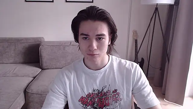 Snapshot of MarkusDean chatting on March 11, 11:33 am MarkusDean online show from March 11, 11:33 am