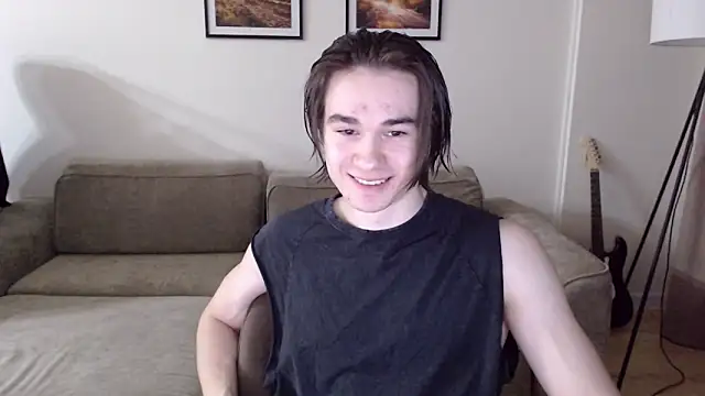 Snapshot of MarkusDean chatting on March 12, 8:20 pm MarkusDean online show from March 12, 8:20 pm