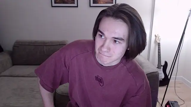 Snapshot of MarkusDean chatting on March 14, 8:06 pm MarkusDean online show from March 14, 8:06 pm