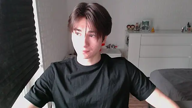 Snapshot of MarkusDean chatting on October 9, 11:30 am MarkusDean online show from October 9, 11:30 am