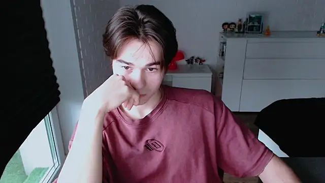 Snapshot of MarkusDean chatting on October 14, 11:33 am MarkusDean online show from October 14, 11:33 am