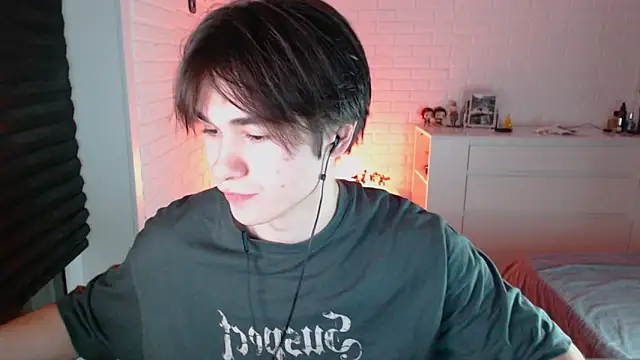 Snapshot of MarkusDean chatting on October 26, 4:57 pm MarkusDean online show from October 26, 4:57 pm