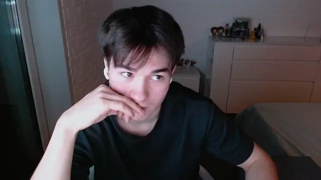 MarkusDean online show from November 25, 3:56 pm