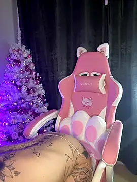 Chachou000 online show from December 1, 9:37 pm