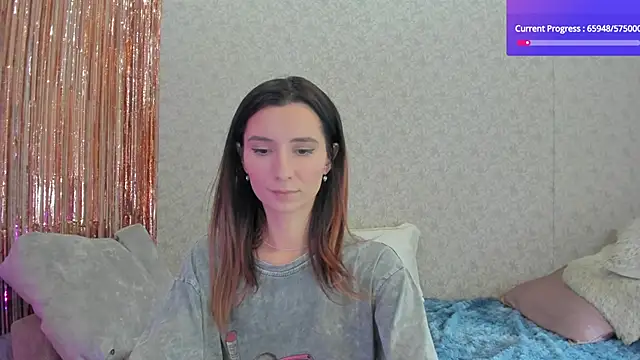 Snapshot of crystalnut chatting on January 26, 6:17 am crystalnut online show from January 26, 6:17 am