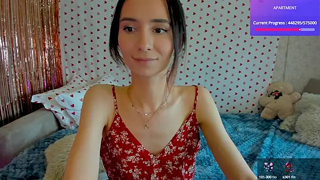 Snapshot of crystalnut chatting on February 21, 5:46 am crystalnut online show from February 21, 5:46 am