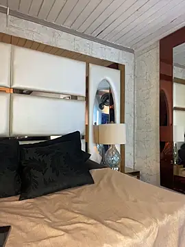 ALAN SANTHOS online show from November 8, 10:19 pm