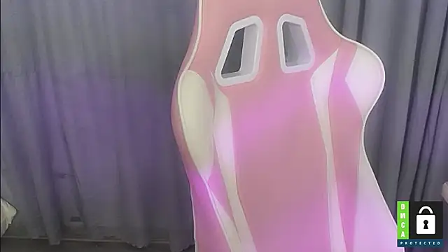 Snapshot of San___San chatting on September 25, 2:37 am San San online show from September 25, 2:37 am