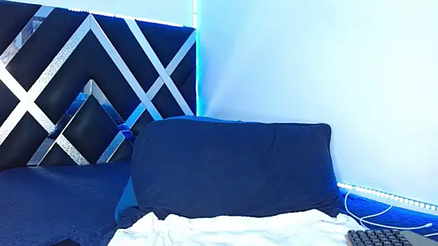 Levy Steve online show from April 3, 4:43 am