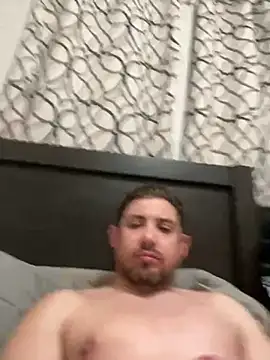 caliguy37 online show from December 6, 4:28 pm